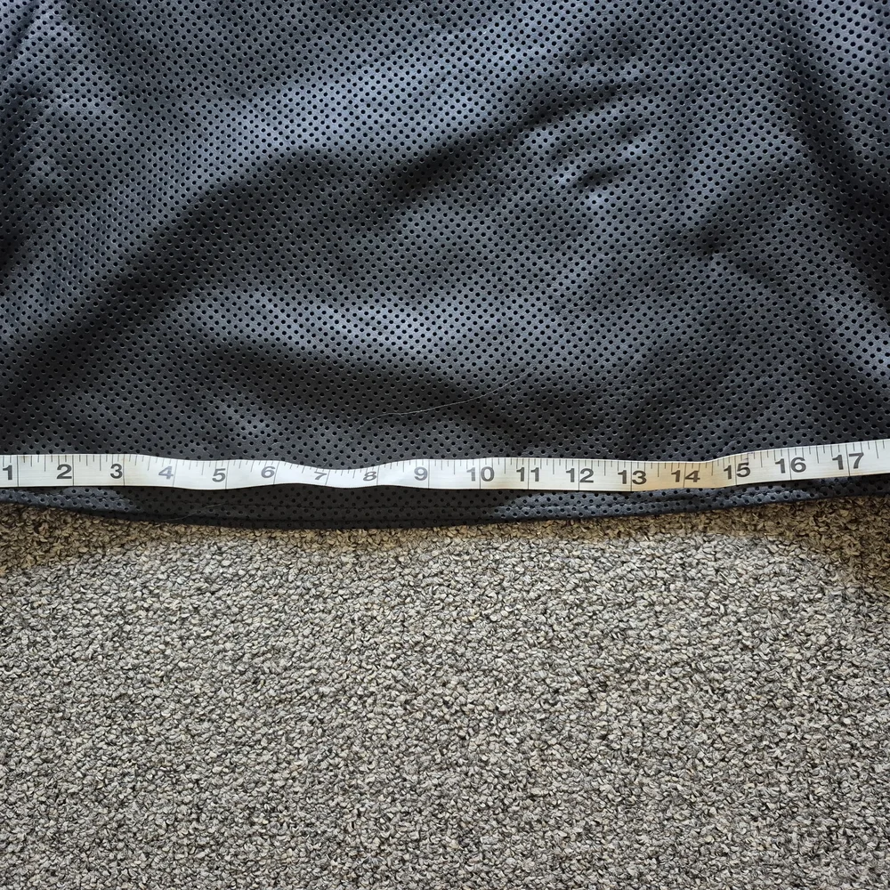 Black Men's Tank Top "DISCOUNTED" - Picture 5 of 9